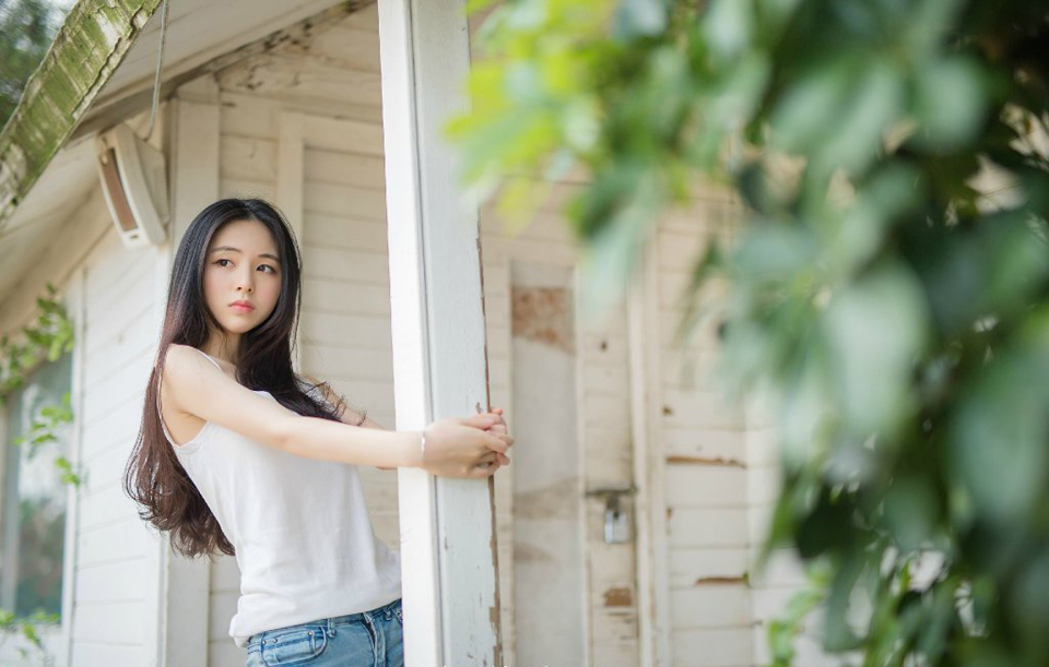 心中一动，刘璋突然间仿佛明白了什么，不可思议的看向孟达道：“你本就是吕布的人！？”